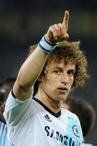 Chelsea's Brazilian defender David Luiz celebrates his winner against Basel on April 25, 2013
